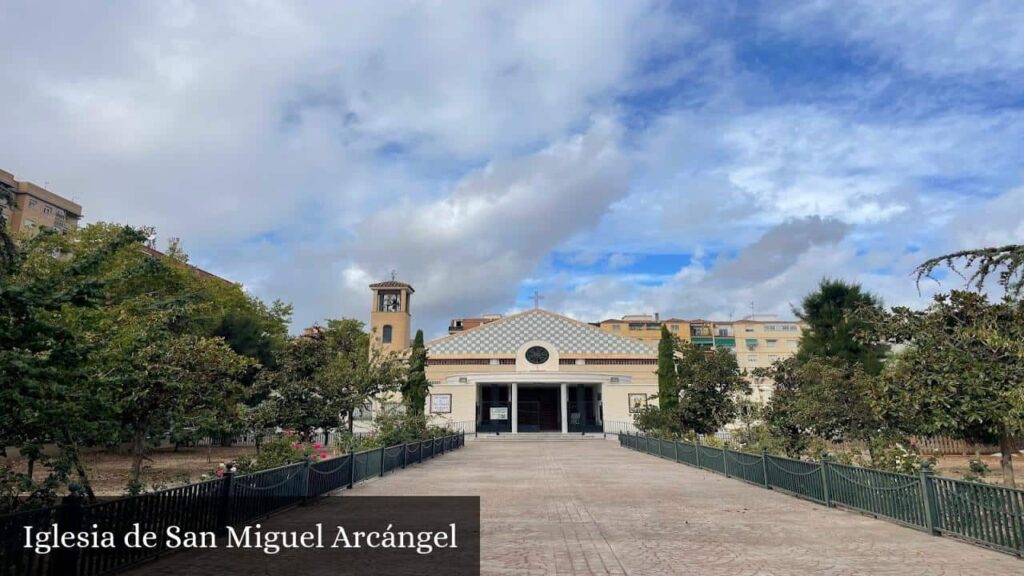 Iglesia de San Miguel Arcángel - Granada (Andalucía)