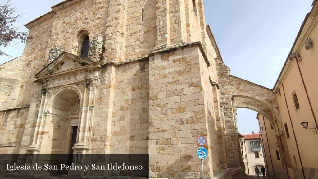 Iglesia de San Pedro y San Ildefonso - Zamora (Castilla y León)
