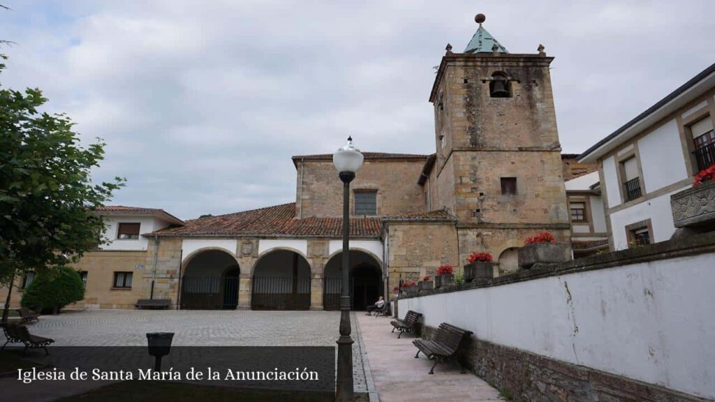 Iglesia de Santa María de la Anunciación - Villaviciosa (Asturias)