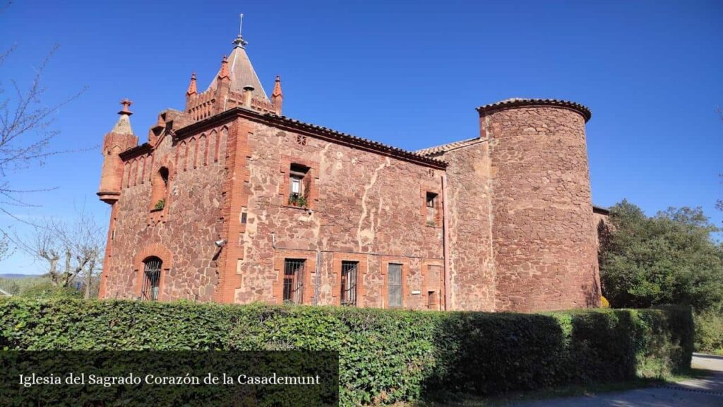 Iglesia del Sagrado Corazón de la Casademunt - El Brull (Cataluña)
