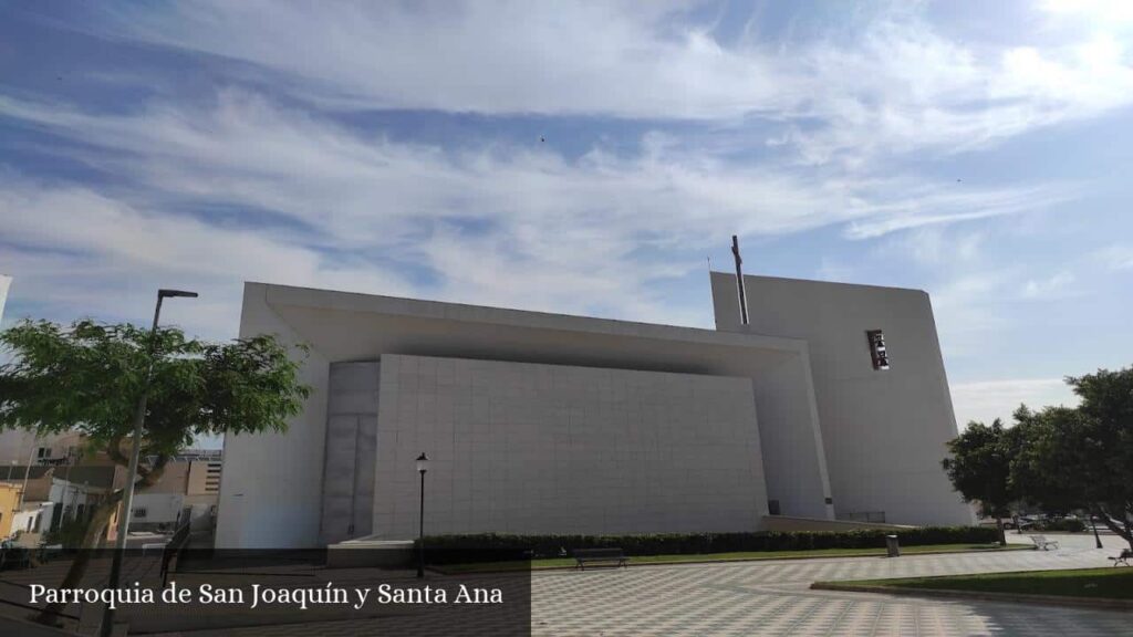 Parroquia de San Joaquín y Santa Ana - Roquetas de Mar (Andalucía)