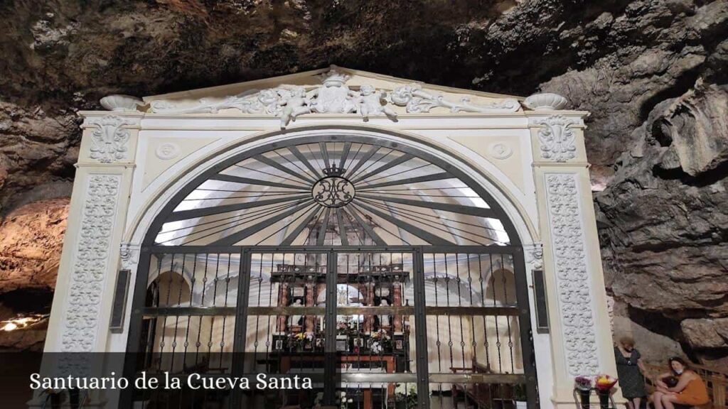 Horario de Misas en Santuario de la Cueva Santa (Altura)